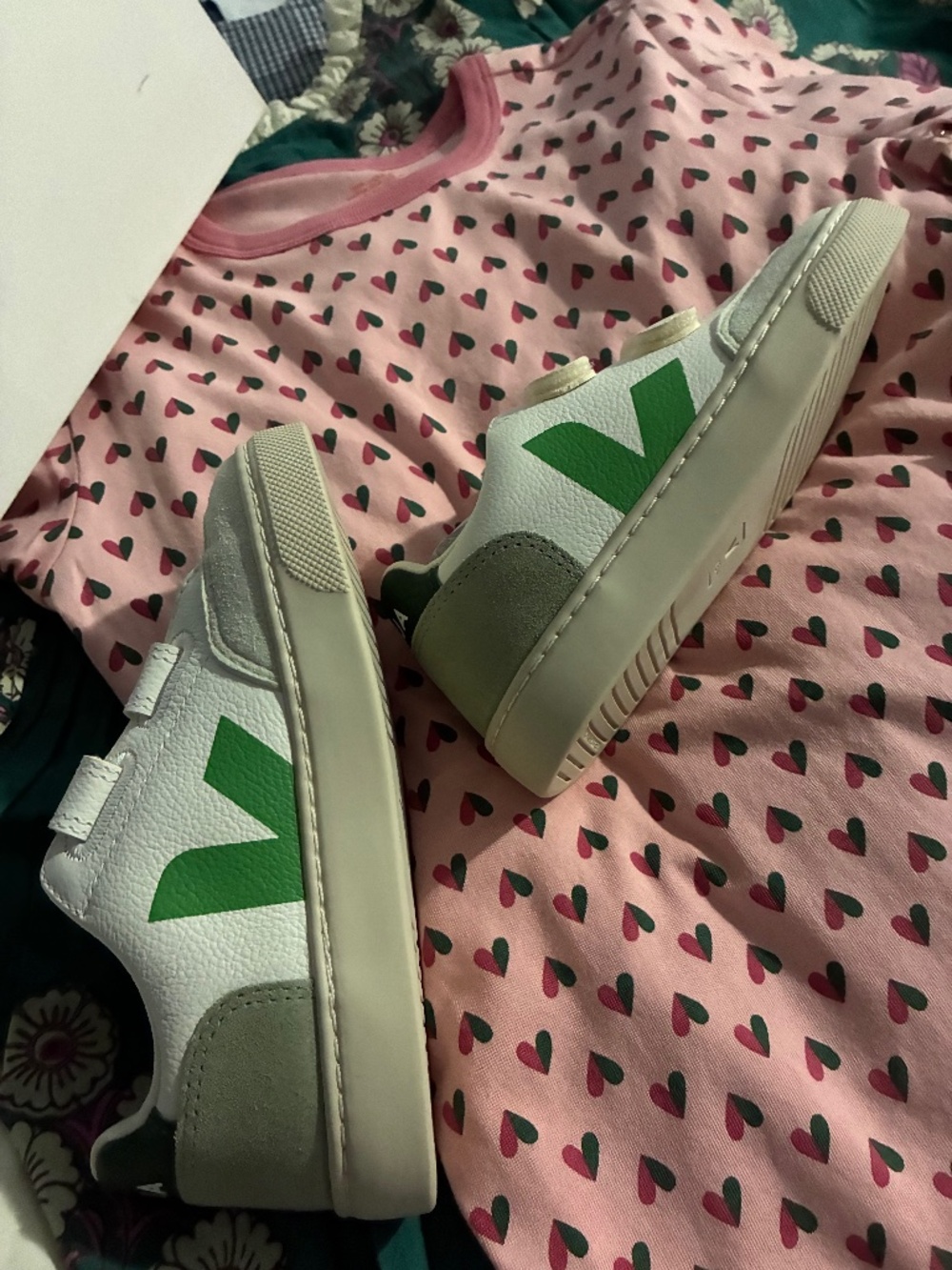 Kids Veja NIB